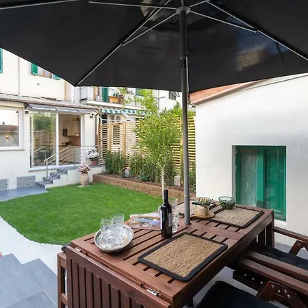 Le Stanze Di Carla! Con Cucina E Bagno Privato Gasthof Florenz