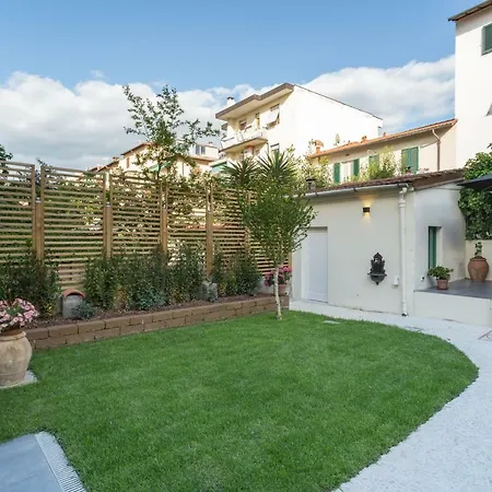 Le Stanze Di Carla! Con Cucina E Bagno Privato Gasthof Florenz