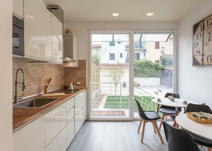 Guesthost - Le Stanze Di Carla! Con Cucina E Bagno Privato 3* Firenze