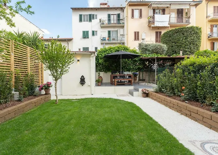 Guesthost - Le Stanze Di Carla! Con Cucina E Bagno Privato Vendégház Firenze